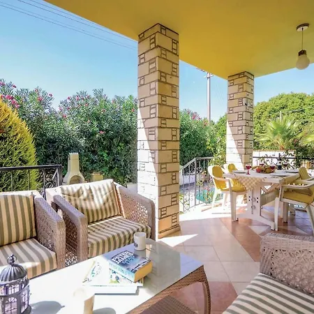 Sleeps 4 Air Con Wifi * Okcular