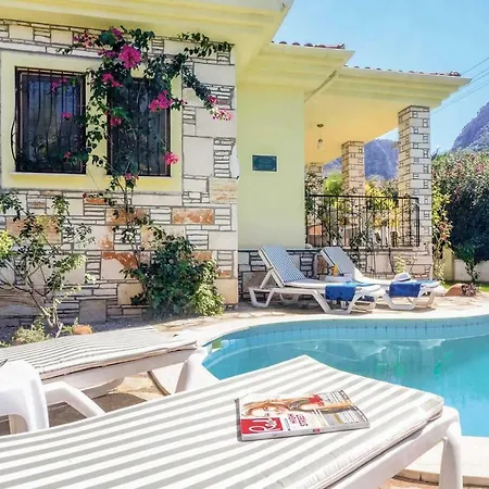 Sleeps 4 Air Con Wifi Villa Okcular